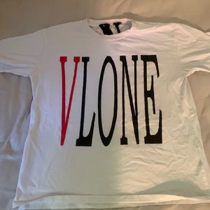 Vlone Mens t size medium
